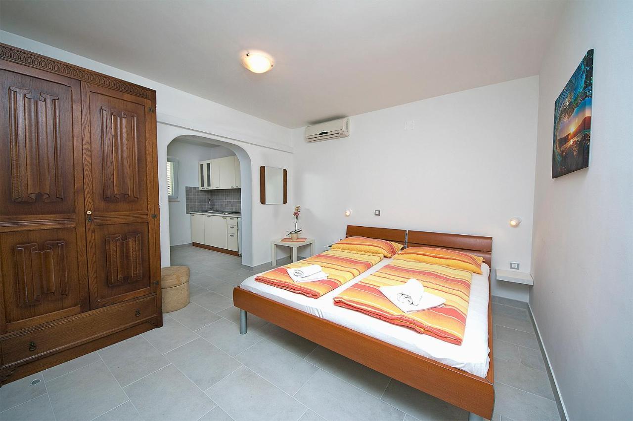 Adria Brela Apartments 外观 照片